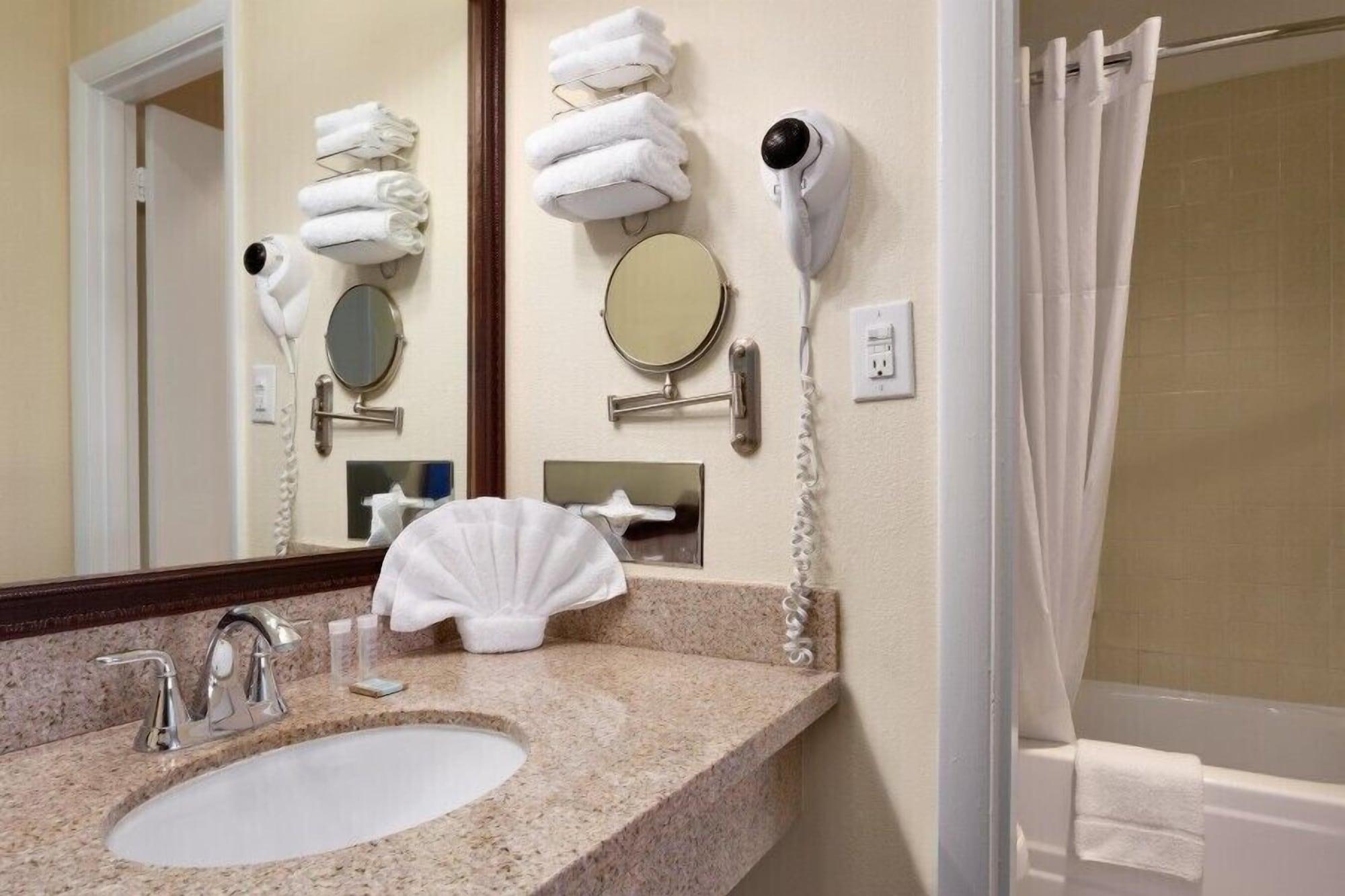 ทราเวลลอดจ์ ออเรนจ์ คันทรี แอร์พอร์ต/คอสตา เมซา Hotel คอสตาเมซา ภายนอก รูปภาพ